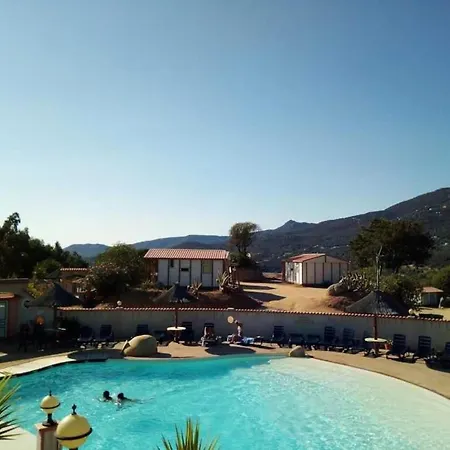 Camping 3 Etoiles - Piscine - Ccb0fdh